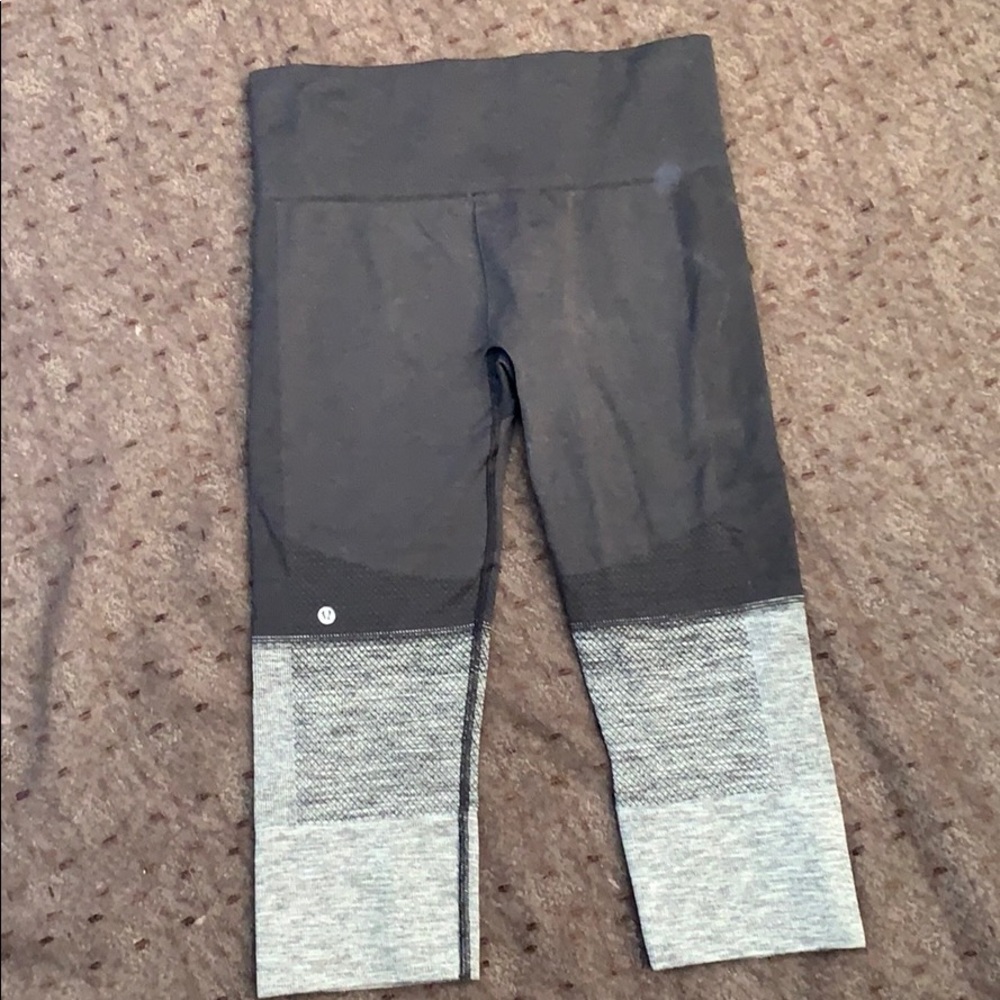 Lululemon crops - Picture 4 of 4